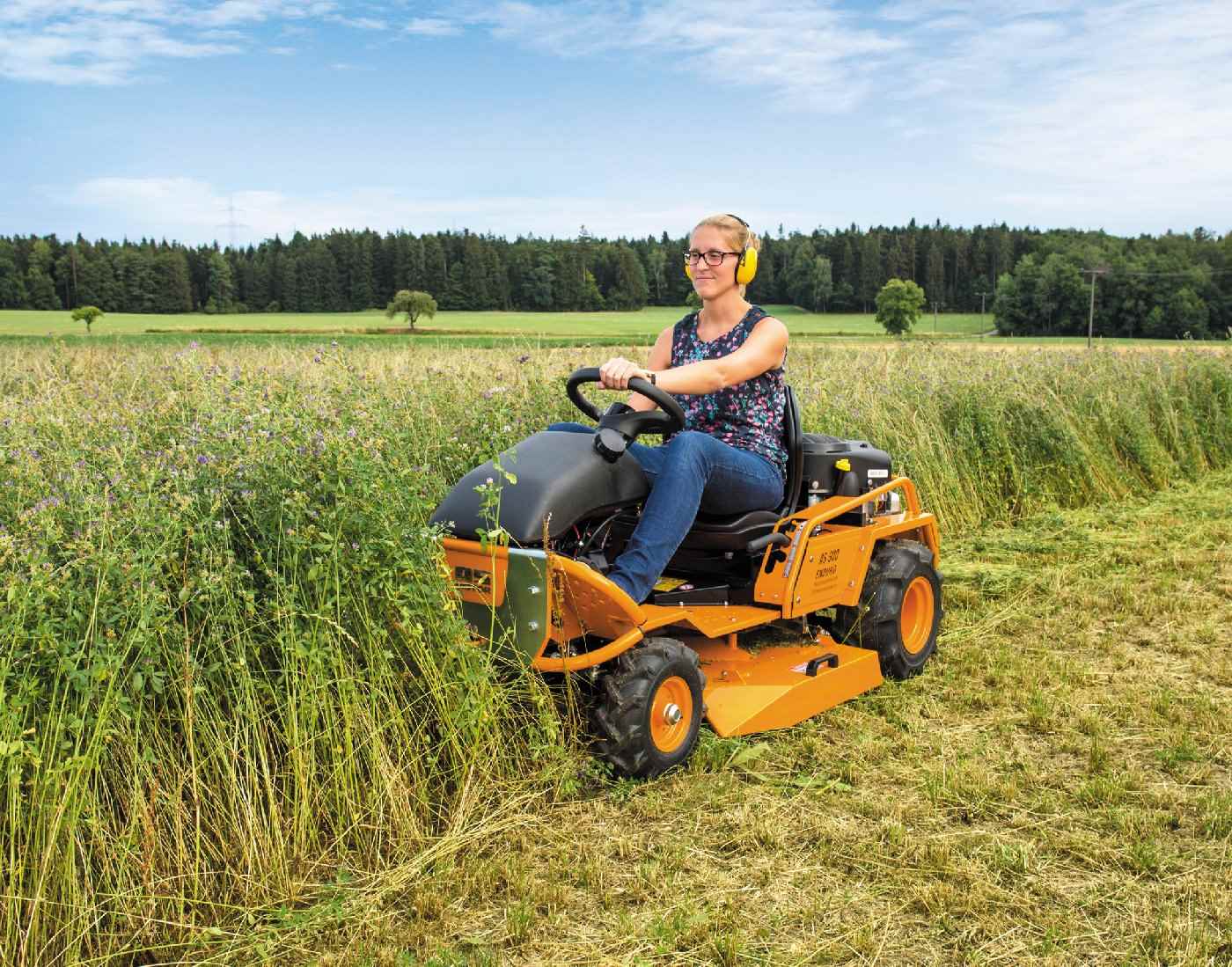 AS-Motor AS 900 Enduro Aufsitzmäher 90 cm Schnittbreite Briggs & Stratton V-Twin Motor Hydrostat Differentialsperre Hochgrasmäher